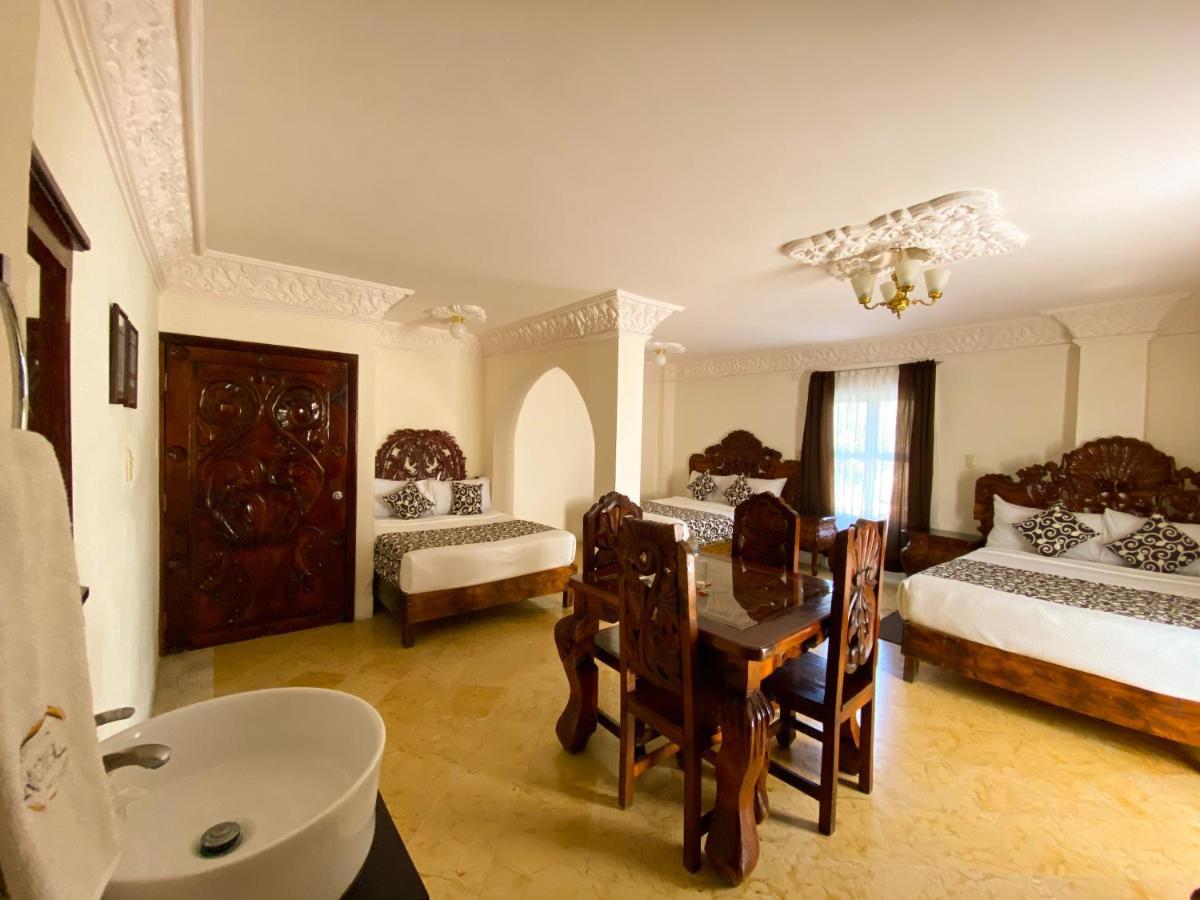 Hotel Royal Пуэбла Экстерьер фото